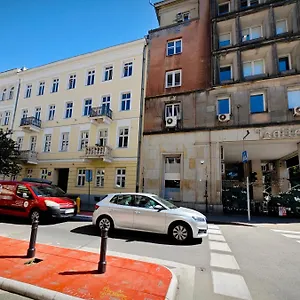 Wilcza - Center Проживание в семье Варшава